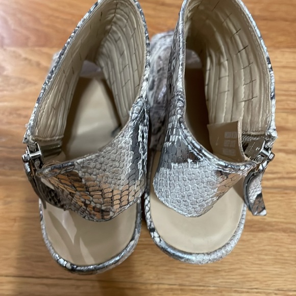 Paul green chunky heel peep toe sling back zipper sandals/heels/booties sz 7 - Picture 6 of 13